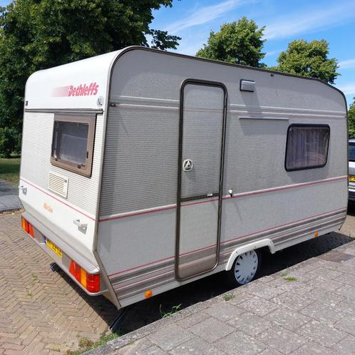 Dethleffs Newline 395 HK, Caravans en Kamperen, Caravans, Particulier, tot en met 2, 500 - 750 kg, Rondzit, Dethleffs, Omvormbare zithoek