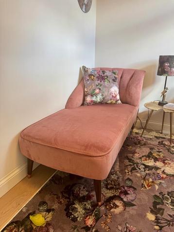 Super mooie Chaise Longue | Oud Roze | Nieuwprijs €459,- beschikbaar voor biedingen