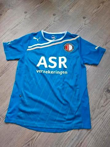 Feyenoord shirt beschikbaar voor biedingen