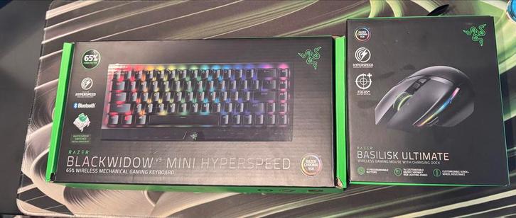 Razer BlackWidow V3 Mini & Basilisk Ultimate, Computers en Software, Muizen, Zo goed als nieuw, Muis, Rechtshandig, Draadloos