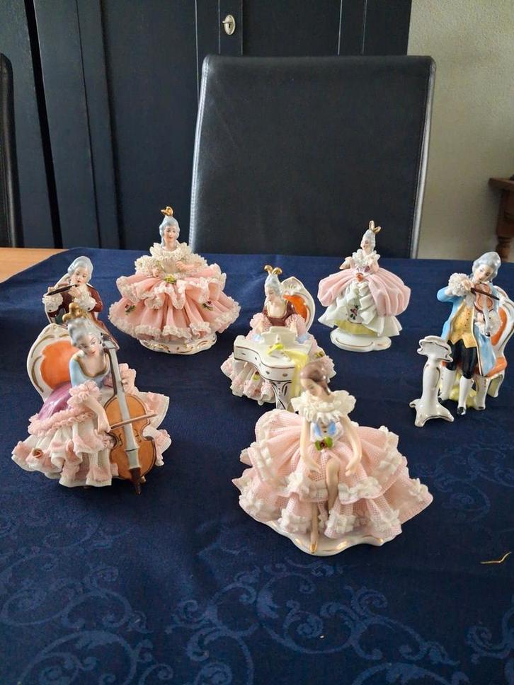 DRESDEN PORSELEIN 7 BEELDEN, Antiek en Kunst, Antiek | Porselein, Ophalen of Verzenden