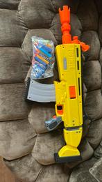 NERF - mega, Ophalen of Verzenden, Zo goed als nieuw