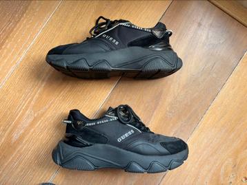 Guess sneakers - net gekocht (maat 37) beschikbaar voor biedingen