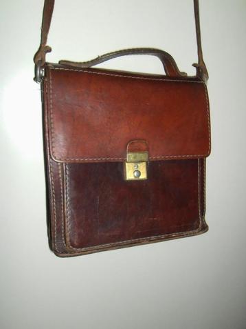 Vintage,zwaar lederen tas,tuigleder, kwaliteit!Schouderriem beschikbaar voor biedingen