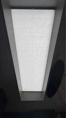 Plissegordijn Lichtkoepel SH10 - Dove hardware kleur grijs, Huis en Inrichting, Stoffering | Gordijnen en Lamellen, Nieuw, Minder dan 100 cm