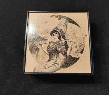 Vintage Camille International plastic sieradendoos England  beschikbaar voor biedingen
