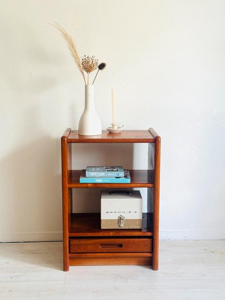 Vintage deens teak kastje / audiomeubel jaren 60, Huis en Inrichting, Kasten | Boekenkasten, Zo goed als nieuw, 50 tot 100 cm