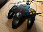 Nintendo 64 controller zwart en stuur, Spelcomputers en Games, Spelcomputers | Nintendo Consoles | Accessoires, Nintendo 64, Gebruikt