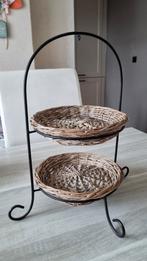 Etagere met rotan bordjes, Huis en Inrichting, Woonaccessoires | Etagères, Ophalen of Verzenden, Zo goed als nieuw