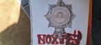 Lp saxon strong arm of the law, Cd's en Dvd's, Vinyl | Hardrock en Metal, Ophalen of Verzenden, Gebruikt