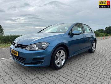 Volkswagen Golf 1.2 TSI Navi, PDC, Bluetooth, Trekhaak beschikbaar voor biedingen