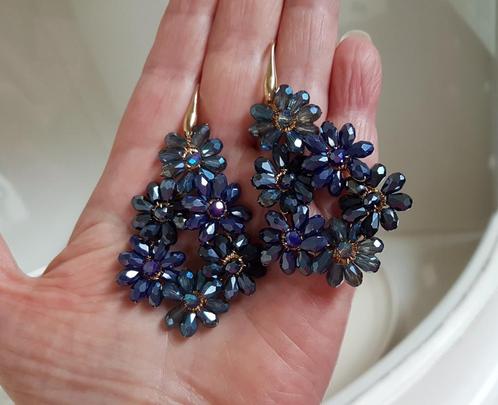 Oorbellen Crystal Flower Beads Blauw, Sieraden, Tassen en Uiterlijk, Oorbellen, Nieuw, Hangers, Glas, Blauw, Verzenden