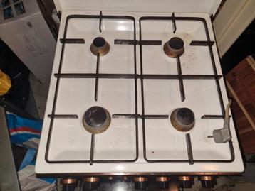 Gasfornuis met oven beschikbaar voor biedingen