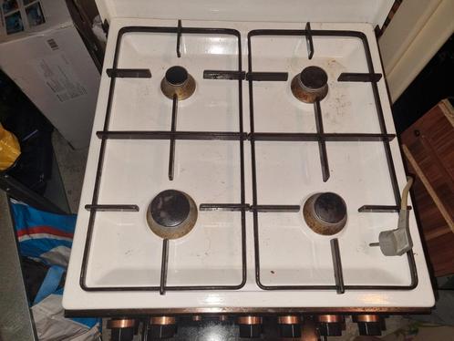 Gasfornuis met oven, Witgoed en Apparatuur, Fornuizen, Gebruikt, Vrijstaand, Gas, 4 kookzones, 45 tot 60 cm, Ophalen