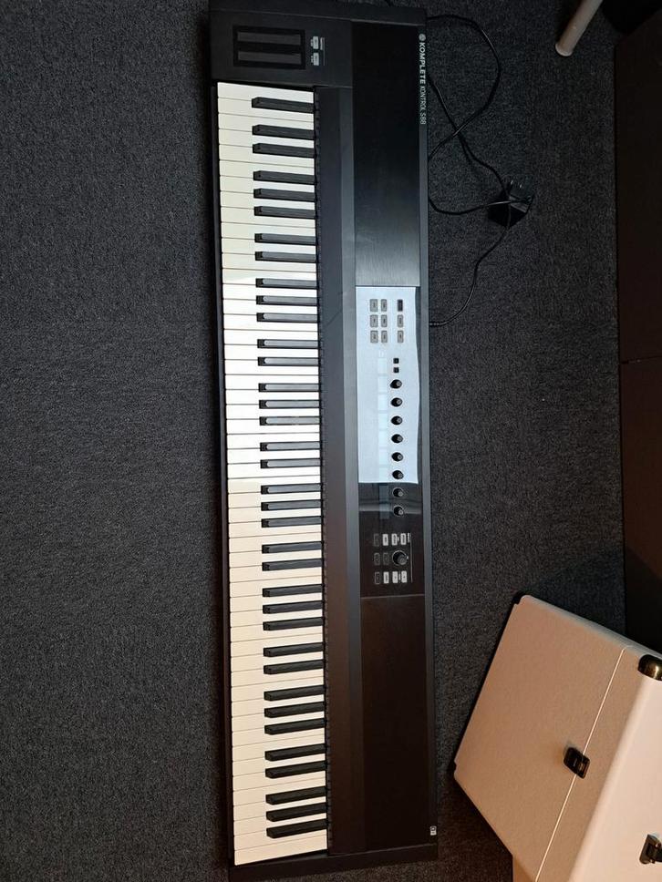 Native Instruments Komplete Kontrol S88 MIDI Keyboard, Muziek en Instrumenten, Keyboards, Zo goed als nieuw, 88 toetsen, Overige merken