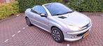 206 Cabrio met APK mei 26 trekh  windscherm bumpers in kleur, Auto's, Peugeot, Voorwielaandrijving, 4 cilinders, Cabriolet, 4 stoelen