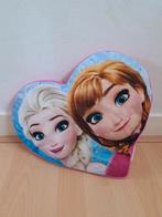 Hartvormig kussen Frozen Elsa en Anna, Ophalen of Verzenden, Zo goed als nieuw