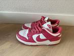 Nike dunk low pink maat 36, Kleding | Dames, Schoenen, Ophalen of Verzenden, Gedragen, Roze, Sneakers of Gympen