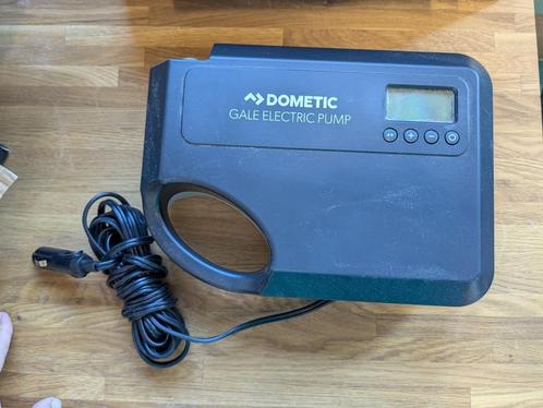 12V elektrische pomp Dometic Gale, Caravans en Kamperen, Luchtpompen, Zo goed als nieuw, Elektrisch, Ophalen of Verzenden