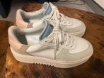 Axel Arigato low - top sneakers, Beige, Ophalen of Verzenden, Sneakers of Gympen, Gedragen