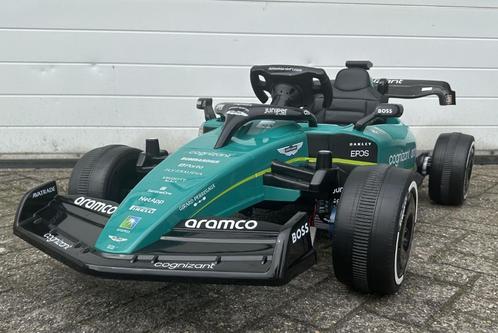 Aston Martin Formule 1 Cognizant 24V Groen - Leder - Rubber, Kinderen en Baby's, Speelgoed | Buiten | Accuvoertuigen, Nieuw, Ophalen of Verzenden