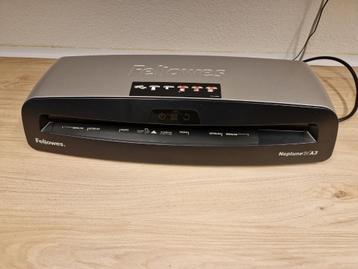 lamineerapparaat beschikbaar voor biedingen