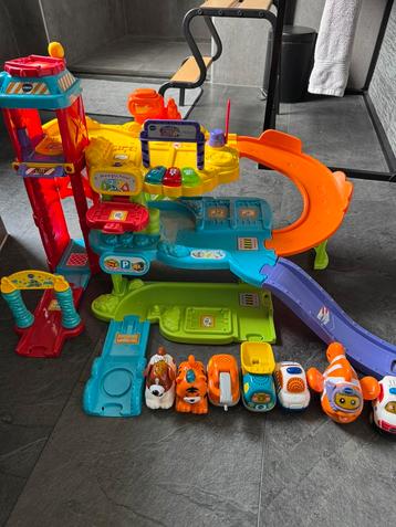 VTech Toet Toet Auto’s Garage + 7 Auto’s!  – €45 beschikbaar voor biedingen