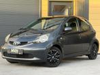 Toyota Aygo 1.0-12V'- 5DRS - Airco - Elek. Pakket, Auto's, Toyota, Voorwielaandrijving, Stof, Gebruikt, Zwart