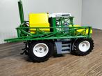 Te koop Siku Fendt Xylon met spuitmachine . (A)., Ophalen of Verzenden, Zo goed als nieuw, Tractor of Landbouw, SIKU