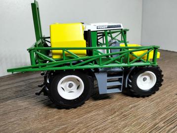 Te koop Siku Fendt Xylon met spuitmachine . (A). beschikbaar voor biedingen