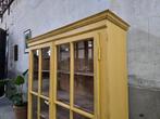 Vintage Houten Vitrinekast Geel | Half Hoge Vitrine Kast, 150 tot 200 cm, Ophalen of Verzenden, Antiek Retro Vintage Brocante Landelijk Industrieel