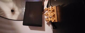 Tafel lamp beschikbaar voor biedingen