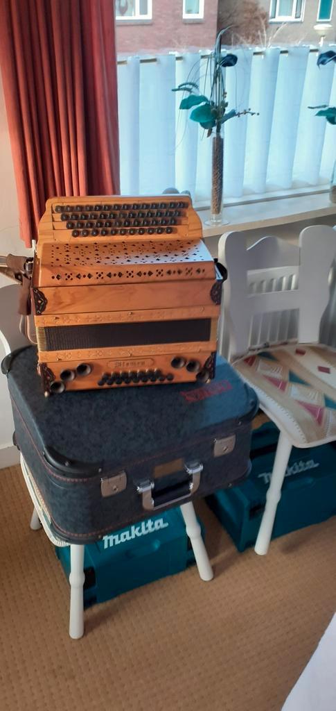 Harmonica Fismen 4 rijer, Muziek en Instrumenten, Accordeons, Zo goed als nieuw, Toetsaccordeon, Overige formaten, Overige merken