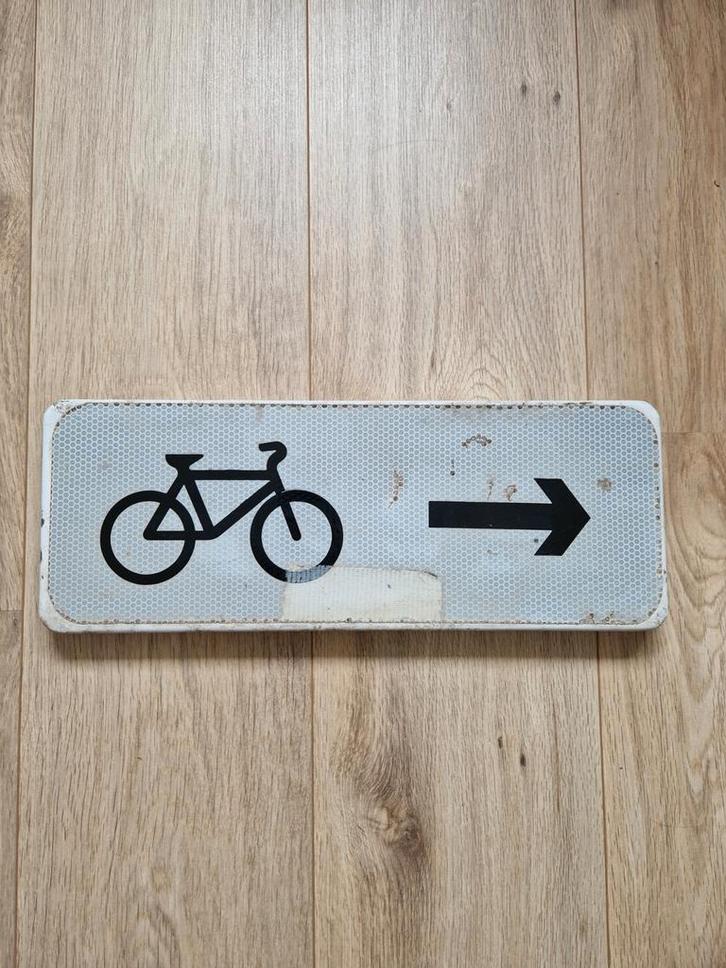 Verkeersbord fiets rechts reflecteert, Antiek en Kunst, Curiosa en Brocante, Ophalen of Verzenden