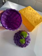 Grape and Cheese shaped Tupperware Set, Ophalen of Verzenden, Zo goed als nieuw, Overige typen