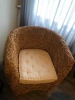 Leuke rieten stoel balistijl, Huis en Inrichting, Stoelen, Ophalen, Zo goed als nieuw, Bruin, Eén