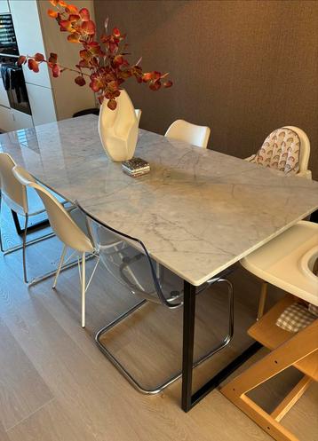 Marmeren eettafel Carrara wit – 200x90 cm beschikbaar voor biedingen