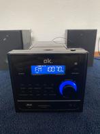 Top CD-speler/(wekker)radio met twee boxen, Ophalen of Verzenden, Zo goed als nieuw, Overige merken, Met radio