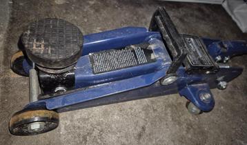 Rangeerautokrik 2ton blauw Einhell beschikbaar voor biedingen