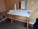 Compact wit bureautje, Ophalen, Zo goed als nieuw, Bureau