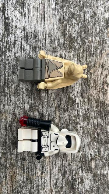 Oude star wars minifigures beschikbaar voor biedingen
