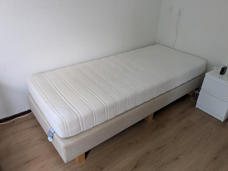 Eenpersoons boxspring en matras Auping 210x90 cm, Huis en Inrichting, Slaapkamer | Bedden, Zo goed als nieuw, Eenpersoons, 90 cm