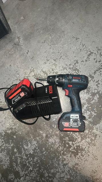 Bosch accuschroefmachine 18V + 2 accu’s + snellader!! beschikbaar voor biedingen