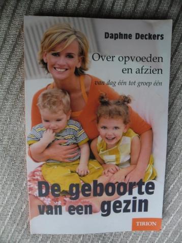 De geboorte van een gezin Daphne Deckers  beschikbaar voor biedingen