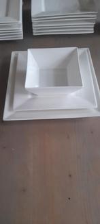 Xenos 24-delig Servies, Ophalen, Gebruikt, Effen, Aardewerk