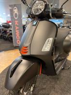 Vespa GTS 300 super sport 2024 KM:1403, Overige modellen, 300 cc, Ophalen of Verzenden, Zo goed als nieuw