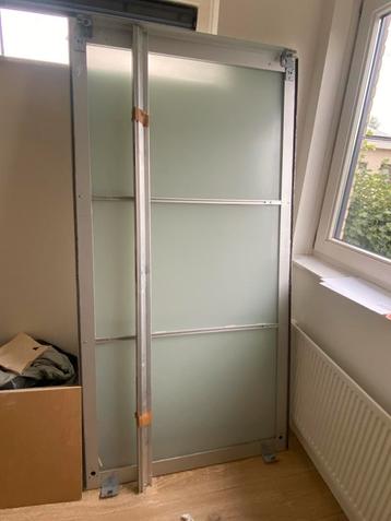Ikea Pax schuifdeur en melkglas incl frame voor kast 200*201 beschikbaar voor biedingen