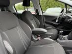 Peugeot 208 1.2 VTi Envy 82pk 5d., Clima | Trekhaak, Auto's, Stof, Gebruikt, 1199 cc, Bruin