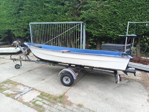 Boot bootje polyester trailer elektrische motor 12 volt accu, Watersport en Boten, Vis- en Consoleboten, Gebruikt, Tot 10 pk, 3 tot 6 meter
