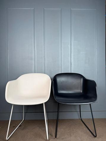 5 Muuto Fiber design sledestoelen met armleuning beschikbaar voor biedingen